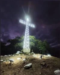 Cerro La Cruz y Monumento a Nina Velárdez · Foto 2